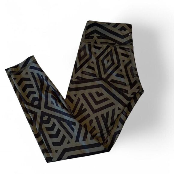 Lululemon geometric print Women’s Black khaki leggings size 6 - Picture 1 of 4